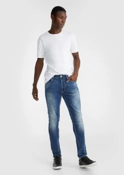 Jett Slim Tapered Jean -yd. 21CBOX02 LBLU MODEL