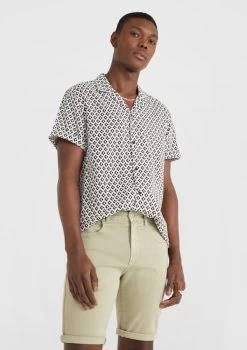 Cash Geo Print Shirt -yd. Y223SS06 WHT 1