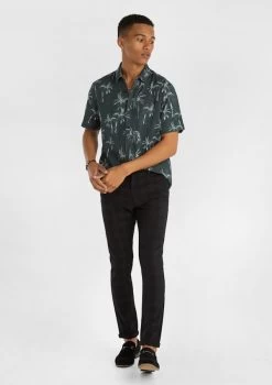 Palmer Print Shirt -yd. Y223SS08 GRN MODEL