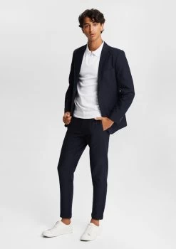 HALE TEXTURED SLIM SUIT -yd. Y231BL14 NVY MODEL 2