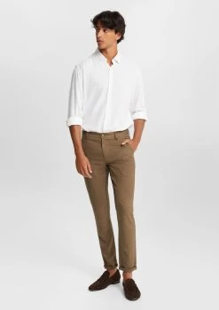 Washington Skinny Textured Chino -yd. Y231CB15 COF MODEL