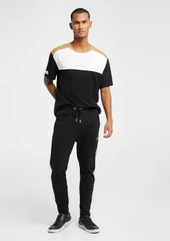 Perform Relaxed Tee -yd. Y231TB05 BLK MODEL